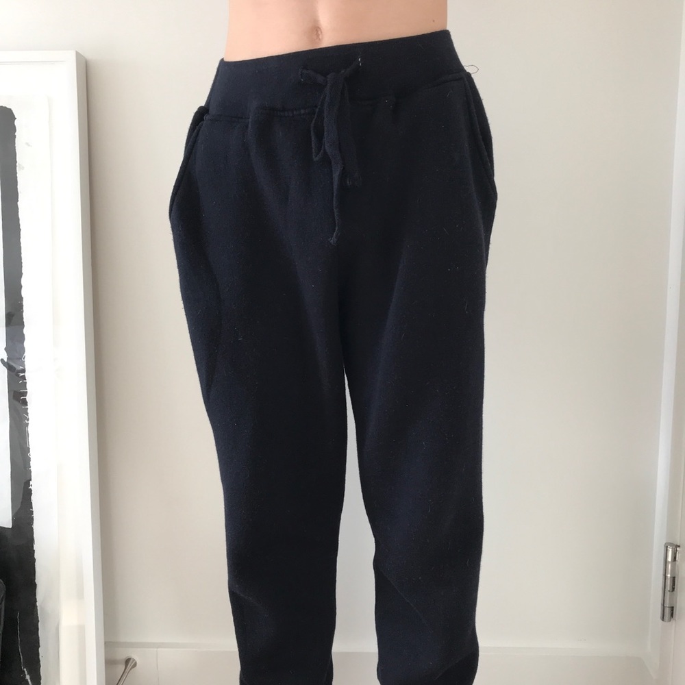 SWEATPANTS